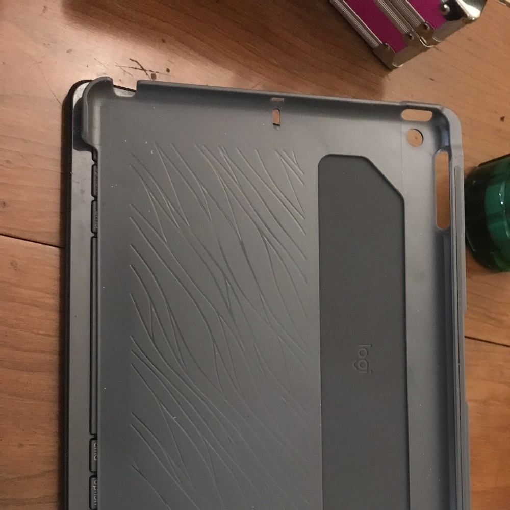 Tablet key bored